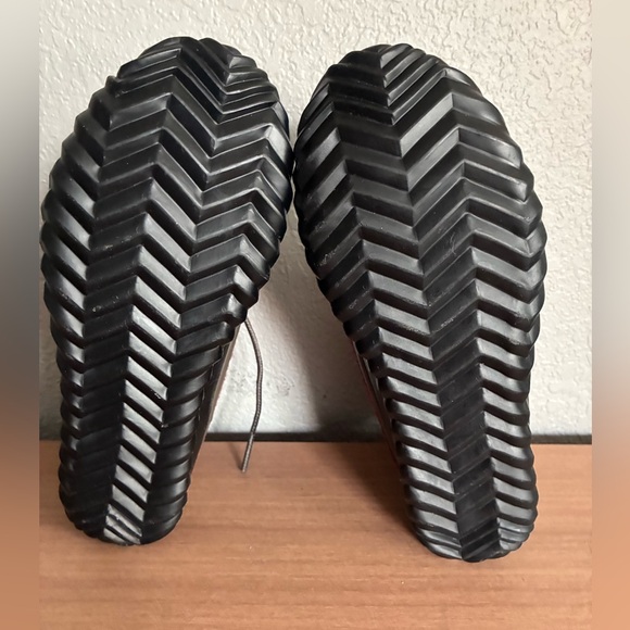 Sorel women’s size 5.5 Red and Black Plaid Boots NWOT - Picture 6 of 7